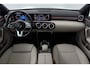 Mercedes-Benz A-klasse 180 Business Solution Luxury (STOELVERWARMING, SFEERVERLICHTING, NAVIGATIE, CAMERA, PARKEERSENSOREN)