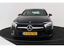 Mercedes-Benz A-klasse 180 Business Solution Luxury (STOELVERWARMING, SFEERVERLICHTING, NAVIGATIE, CAMERA, PARKEERSENSOREN)