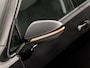 Volkswagen Golf 1.0 TSI Sportline (APPLE CARPLAY, GROOT NAVI, CLIMATE, STOELVERWARMING, SPORTSTOELEN, LM VELGEN, GETINT GLAS, PARKEERSENSOREN, NIEUWSTAAT)