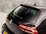 Volkswagen Golf 1.0 TSI Sportline (APPLE CARPLAY, GROOT NAVI, CLIMATE, STOELVERWARMING, SPORTSTOELEN, LM VELGEN, GETINT GLAS, PARKEERSENSOREN, NIEUWSTAAT)