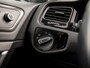 Volkswagen Golf 1.0 TSI Sportline (APPLE CARPLAY, GROOT NAVI, CLIMATE, STOELVERWARMING, SPORTSTOELEN, LM VELGEN, GETINT GLAS, PARKEERSENSOREN, NIEUWSTAAT)