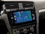 Volkswagen Golf 1.0 TSI Sportline (APPLE CARPLAY, GROOT NAVI, CLIMATE, STOELVERWARMING, SPORTSTOELEN, LM VELGEN, GETINT GLAS, PARKEERSENSOREN, NIEUWSTAAT)