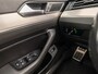 Volkswagen Passat Variant 1.5 TSI Highline Sportline 150Pk Automaat (VIRTUAL COCKPIT, APPLE CARPLAY, GROOT NAVI, CAMERA, LEDER/ALCANTARA, GETINT GLAS, KEYLESS, NIEUWSTAAT)