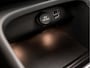 Volvo XC40 1.5 T4 Recharge R-Design 211Pk Automaat (APPLE CARPLAY, GROOT NAVI, LEDER/ALCANTARA, STUUR/STOELVERWARMING, CAMERA, TREKHAAK, SPORTSTOELEN, GETINT GLAS, LANE ASSIST, NIEUWSTAAT)
