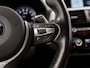 BMW 1-Serie M140i M Sport High Executive 340Pk Automaat (6 CILINDER, M PAKKET, HARMAN/KARDON, ALCANTARA, CAMERA, SPORTSTOELEN, M SPORTREMMEN, NAVIGATIE, STOELVERWARMING, GETINT GLAS, NIEUWSTAAT)