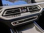 BMW X5 xDrive45e M Sport High Executive 394Pk Automaat (PANORAMADAK, SCHAALSTOELEN, LASER KOPLAMPEN, LUCHTVERING, COMFORT ZETELS, HEAD-UP DISPLAY, STOELVENTILATIE, CARBON PAKKET, CRYSTAL PAKKET, HARMAN/KARDON, NIEUWSTAAT)
