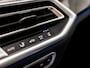 BMW X5 xDrive45e M Sport High Executive 394Pk Automaat (PANORAMADAK, SCHAALSTOELEN, LASER KOPLAMPEN, LUCHTVERING, COMFORT ZETELS, HEAD-UP DISPLAY, STOELVENTILATIE, CARBON PAKKET, CRYSTAL PAKKET, HARMAN/KARDON, NIEUWSTAAT)