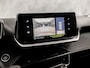 Peugeot 2008 1.2 PureTech Allure Pack 131Pk Automaat (VIRTUAL COCKPIT, APPLE CARPLAY, GROOT NAVI, 360 CAMERA, STOELVERWARMING, LEDER, SPORTSTOELEN, GETINT GLAS, ADAPTIVE CRUISE, NIEUWSTAAT)