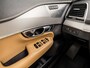 Volvo XC90 2.0 T8 Twin Engine AWD Inscription 7 Persoons 408Pk Automaat (PANORAMADAK, BOWERS&WILKINS, MEMORY SEATS, BRUIN LEDER, CAMERA, STOELKOELING/VERWARMING, HEAD-UP DISPLAY, GETINT GLAS, ELEK ACHTERKLEP, IEUWSTAAT)