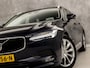 Volvo V90 2.0 T4 Momentum Sport 190Pk Automaat (APPLE CARPLAY, GROOT NAVI, LEDER, GETINT GLAS, STOELVERWARMING ACHTER, MEMORY SEATS, ELEK ACHTERKLEP, NIEUWE APK, NIEUWSTAAT)