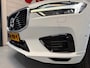 Volvo XC60 2.0 T8 Twin Engine AWD R-Design|1 eigenaar|NAP|Hybrid|407PK|Panorama|DO|Head-up display|Trekhaak|Leder|Carplay|all-in