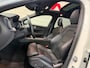 Volvo XC60 2.0 T8 Twin Engine AWD R-Design|1 eigenaar|NAP|Hybrid|407PK|Panorama|DO|Head-up display|Trekhaak|Leder|Carplay|all-in