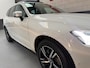 Volvo XC60 2.0 T8 Twin Engine AWD R-Design|1 eigenaar|NAP|Hybrid|407PK|Panorama|DO|Head-up display|Trekhaak|Leder|Carplay|all-in