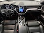 Volvo XC60 2.0 T8 Twin Engine AWD R-Design|1 eigenaar|NAP|Hybrid|407PK|Panorama|DO|Head-up display|Trekhaak|Leder|Carplay|all-in