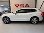 Volvo XC60 2.0 T8 Twin Engine AWD R-Design|1 eigenaar|NAP|Hybrid|407PK|Panorama|DO|Head-up display|Trekhaak|Leder|Carplay|all-in