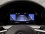 Volkswagen Golf 1.5 TSI Sport 150Pk Automaat (APPLE CARPLAY, GROOT NAVI, STUUR/STOELVERWARMING, SPORTSTOELEN, GETINT GLAS, SFEERVERLICHTING, KEYLESS, NIEUWSTAAT)