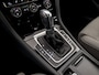 Volkswagen Golf 1.4 TSI ACT Highline 140Pk Automaat (XENON, ALCANTARA, CLIMATE, ADAPTIVE CRUISE, STOELVERWARMING, GETINT GLAS, SPORTSTOELEN, PARKEERSENSOREN, LM VELGEN, NIEUWSTAAT)