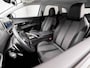 Peugeot 3008 1.2 PureTech Allure Automaat (APPLE CARPLAY, LED KOPLAMPEN, FOCAL AUDIO, LEDER, SPORTSTOELEN, GETINT GLAS, CRUISE, DAKRAILS, NIEUWSTAAT)