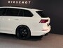 Volkswagen Golf 2.0 TSI R 4Motion/ IQ Lights/ Keyless/ Blind Spot/ Kuipstoelen/ Alcantara Dak/ Side Assist/ ACC/ Clima/ 19"/