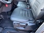 Ford Transit Custom GB 2.0 TDCi 170PK 320 L2H1 Limited/ 18 Inch/ RVS Imperiaal/ Sidebars/ Vloer + wand platen/ Stoelverwarming/ Trekhaak/ Apple Carplay/ Zeer nette bus