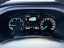 Ford Transit Custom GB 2.0 TDCi 170PK 320 L2H1 Limited/ 18 Inch/ RVS Imperiaal/ Sidebars/ Vloer + wand platen/ Stoelverwarming/ Trekhaak/ Apple Carplay/ Zeer nette bus