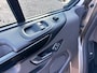 Ford Transit Custom GB 2.0 TDCi 170PK 320 L2H1 Limited/ 18 Inch/ RVS Imperiaal/ Sidebars/ Vloer + wand platen/ Stoelverwarming/ Trekhaak/ Apple Carplay/ Zeer nette bus