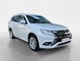 Mitsubishi Outlander 2.4 PHEV Pure+ | Automaat | Keyless start | Keyless entry | Stoel Verwarming | Trekhaak | Cruise control |