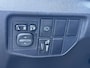Toyota Prius 1.8 Plug-in Executive Business HEAD-UP BLUETOOTH STOELVERWARMING KEYLESS CAMERA CLIMA JBL-AUDIO LM-VELGEN