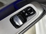 Mercedes-Benz CLE Coupé 300 e AMG Plug-In Hybride Trekhaak | Digital Licht | Burmester® 3D-Surround-Soundsystem | Parkeerpakket met 360°-camera | Panarama Schuif-Kanteldak. Inclusief 24 maanden Mercedes-Benz Certified garantie voor Europa.