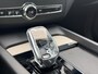 Volvo XC60 T6 AutomaaPlug-in hybrid AWD Inscription Exclusive | Standkachel | Adaptieve cruise control | Apple Carplay/Android Auto | Autonomous emergency braking | Electronic climate control | Elektrisch glazen panorama-dak | Lederen bekleding | Voorstoelen verwarmd |