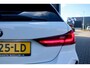 BMW 1-Serie 118i Executive M-Sport, Sfeerverlichting, LED, Stoelverw, Stuurwiel verw.