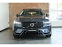 Volvo XC60 T6 Plug-in hybrid AWD Ultra Dark SOH-waarde 100%| Luchtvering | Head-Up Display | Semi-Electrische Wegklapbare Trekhaak | Harman Kardon Premium audio |