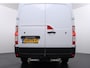 Renault Master T35 2.3 dCi 150 L2H2 Camera Navi Dab Trekhaak Lane-dep. Treeplanken Apple/Android CruiseControl Pdc Elek.Ramen/Spiegels Aut.Verlichting Start/Stop Armsteun Mistlampen Energy Comfort