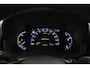 Toyota Yaris Cross 1.5 Hybrid Adventure | Stuur stoel voorruit verwarming | Apple Carplay/Android Auto | elektrisch bedienbare achterklep | panoramadak |