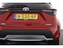 Toyota Yaris Cross 1.5 Hybrid Adventure | Stuur stoel voorruit verwarming | Apple Carplay/Android Auto | elektrisch bedienbare achterklep | panoramadak |
