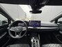 Volkswagen Golf 1.5 eTSI R-Line Edition | PANO | HUD | Harman Kardon | Keyless