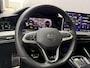 Volkswagen Golf 1.5 eTSI R-Line Edition | PANO | HUD | Harman Kardon | Keyless