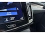 Volvo XC40 1.5 T3 R-Design | Navigatie | Climate Control | Stoel-, achterbank- en stuurverwarming | LED Koplampen | Leer/Alcantara