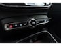 Volvo XC40 1.5 T3 R-Design | Navigatie | Climate Control | Stoel-, achterbank- en stuurverwarming | LED Koplampen | Leer/Alcantara