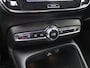 Volvo XC40 T5 Twin Engine 262pk Geartronic Inscription [ PANODAK+CRUISE+CAMERA+LEDER+CARPLAY+PDC+LED+CLIMAAT+NAVIGATIE ]