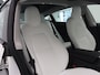 Tesla Model 3 Long-Range AWD 351pk 75 kWh UPGRADE [ WIT LEDER+RYZEN AMD+WARMTEPOMP+AUTOPILOT ]
