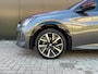 Peugeot 208 1.2 PureTech GT | 360° Camera | Parkeersensoren Voor- en Achter | Navigatie | Cruise Control | Climate Control | Achteruitrijcamera | Anti Blokkeer Systeem | Bandenspanningscontrolesysteem