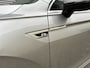 Volkswagen Tiguan 1.5 TSI Comfortline Business | R-Line | Trekhaak | Leder bekleding | Carplay | LED |