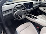 Volkswagen ID.7 Pro Business 77 kWh | Rijklaarprijs | SOH 93,8 % | Elektrisch wegklapbare trekhaak | Harman Kardon Sound System | Warmtepomp | 20"inch lichtmetalen wielen | Stoelverwarming voor+achter |