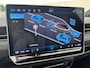 Volkswagen ID.7 Pro Business 77 kWh | Rijklaarprijs | SOH 93,8 % | Elektrisch wegklapbare trekhaak | Harman Kardon Sound System | Warmtepomp | 20"inch lichtmetalen wielen | Stoelverwarming voor+achter |