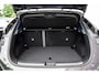 Lynk & Co 02 More 66 kWh | Panoramadak | 360 camera | Harman Kardon audio | Dodehoekdetectie | Stoel/Stuurverwarming | Apple CarPlay/Android Auto | 20"LM-velgen | Elektrisch bedienbare voorstoelen met geheugenfunctie | Klimaat warmtepomp | Elektrisch bedienbare achterklep |
