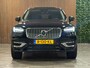 Volvo XC90 T8 AWD Recharge Plus Bright Long Range | Trekhaak | 360° Camera | Harman Kardon | All Season banden | 455pk | Adaptieve Cruise Control | Standkachel met Volvo On Call App | Stoelverwarming voor+achter | Stuurwielverwarming | Google Infotainment | Full LED meesturende koplampen | Pilot Assist | BLIS Dode Hoek Detectie | Elektrische voorstoelen geheugen | Lederen bekleding | Zitting verlenging voorstoelen | Lederen dashboard | 20 Inch | Keyless Drive | Parkeersensoren voor+achter | Privacy Glass | Elektrisch bedienbare achterklep | 7-Persoons | 4-Zone Climate Control | Geïntegreerde zongordijnen achterportieren | Geïntegreerd kinderzitje achterin | Verlichte instaplijsten | Draadloos telefoon opladen | Alarm Klasse III | DAB Radio | Apple Carplay/Android Auto | Volvo On Call met mobiele App functie | Onyx Black Metallic |