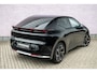 Lynk & Co 02 More 66 kWh | Panoramadak | 360 camera | Harman Kardon audio | Dodehoekdetectie | Stoel/Stuurverwarming | Apple CarPlay/Android Auto | 20"LM-velgen | Elektrisch bedienbare voorstoelen met geheugenfunctie | Klimaat warmtepomp | Elektrisch bedienbare achterklep |