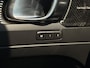 Volvo XC40 2.0 T5 AWD R-Design | Harman Kardon | Pano | ACC | Achteruitrijcamera | Stoelverwarming |