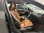 Volvo V60 T3 150pk Kinetic NAVI/LEER/TREKHAAK/LED/ECC/CRUISE/HIGH PERF AUDIO/PERFECT ONDERHOUDEN, NET GROTE OH BEURT GEHAD EN DISTR. RIEM IS VERVANGEN/ZO MEENEEMPRIJS